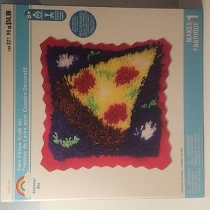 Creatology DIY Pizza Yarn Pillow Craft Kit